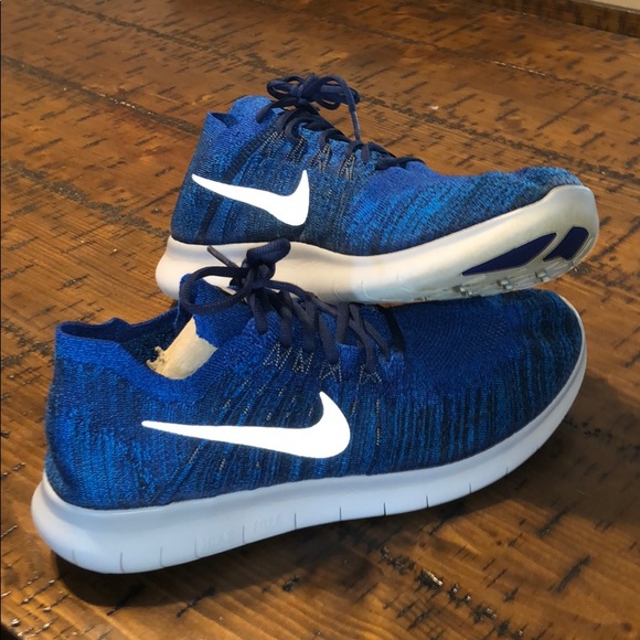 Amazon com Nike Roshe Two Flyknit Women s Shoes Black Photo Blue Amazon com Nike Roshe Two Flyknit Women s Shoes Black Photo Blue